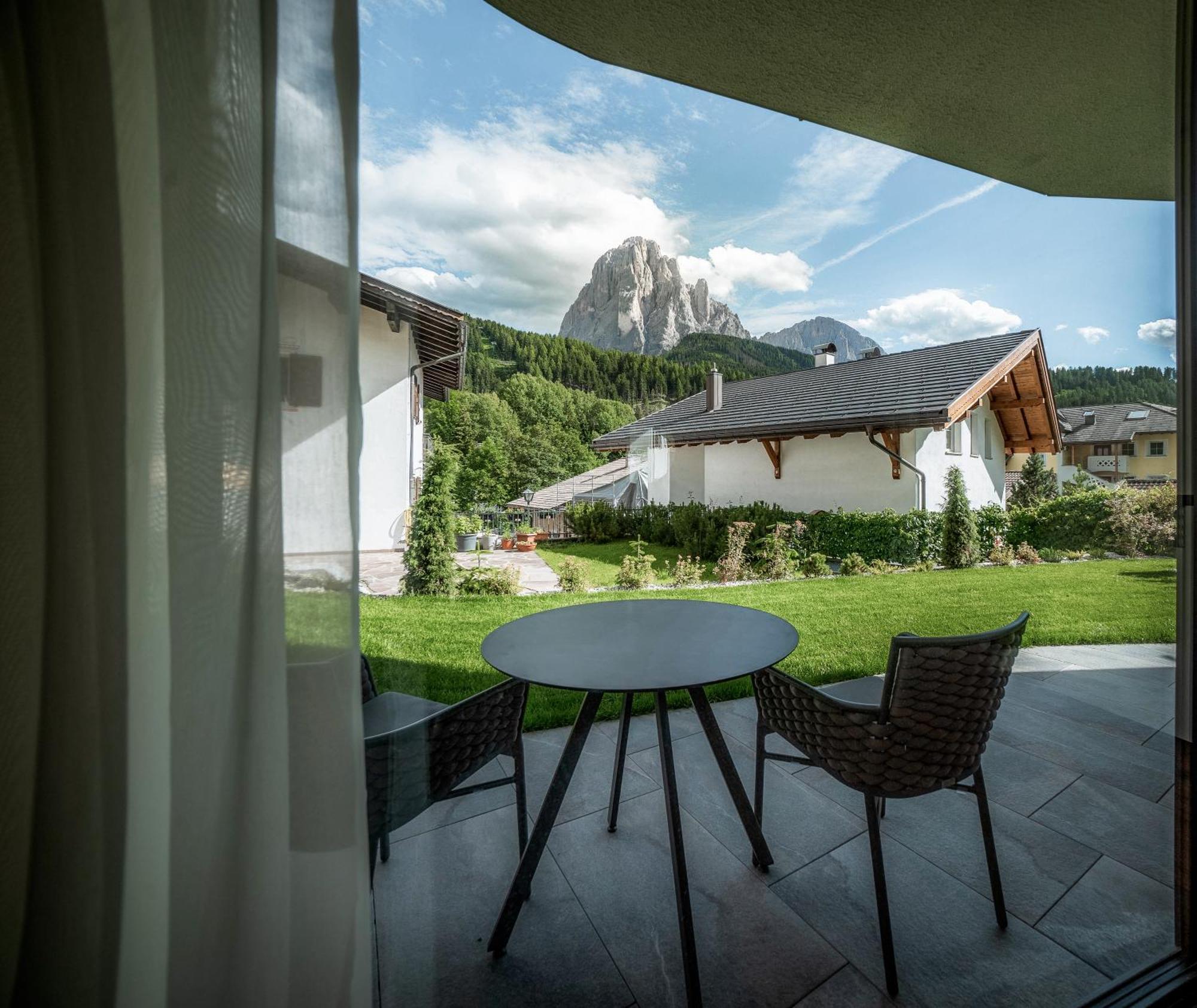 Anna Lodges Dolomites Santa Cristina Val Gardena المظهر الخارجي الصورة